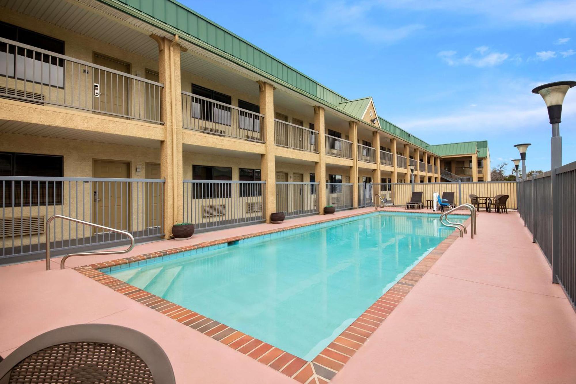 Best Western Cedar Inn Cedar Park Luaran gambar